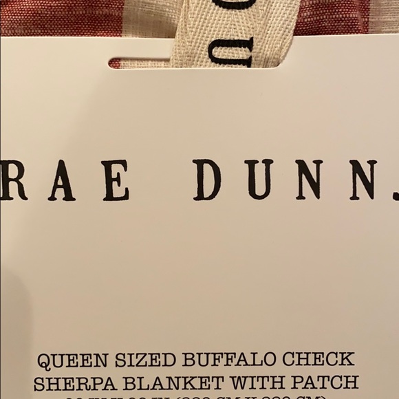 Rae Dunn “Merry” Sherpa Queen Blanket With Patch - Picture 9 of 14